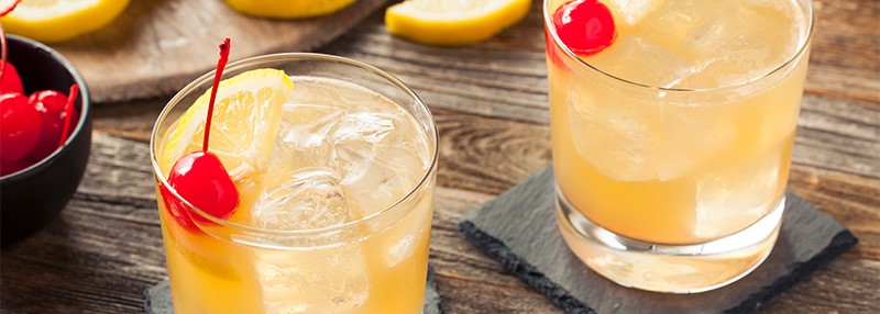 limoncello sour cocktail